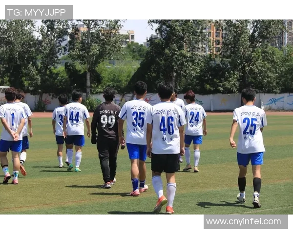 大连权健迎战八一惠州期待精彩对决展现足球魅力与团队精神